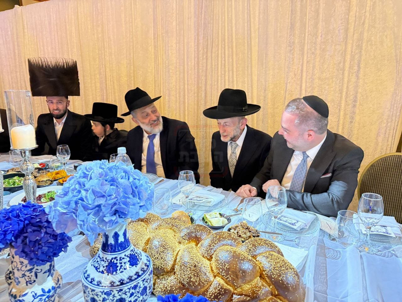 ראש המפלגה שמחפש אישה חרדית | 'זופניק בכיכר' עם כל התמונות, הנייעס והחשיפות של השבוע