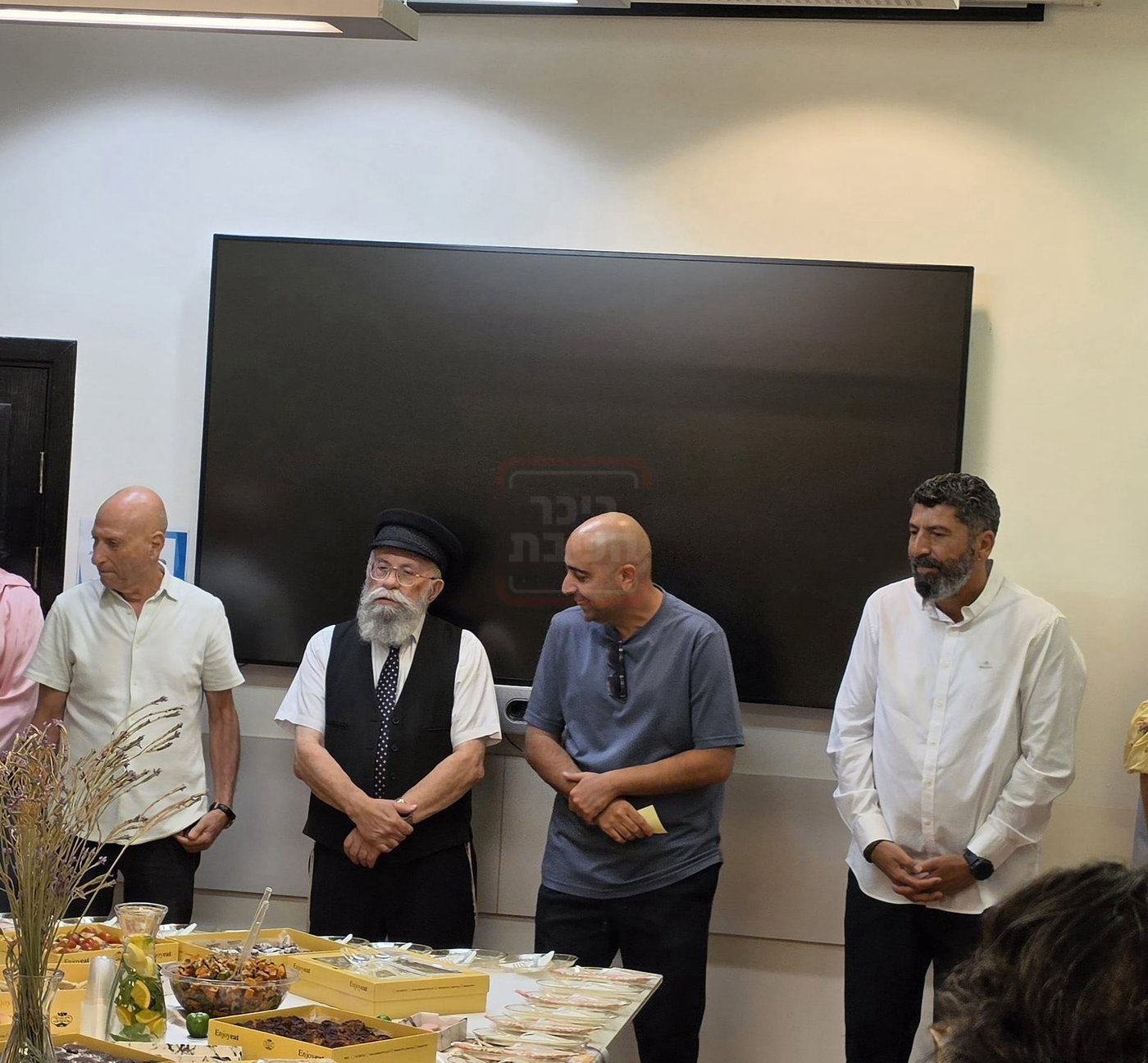 ראש המפלגה שמחפש אישה חרדית | 'זופניק בכיכר' עם כל התמונות, הנייעס והחשיפות של השבוע