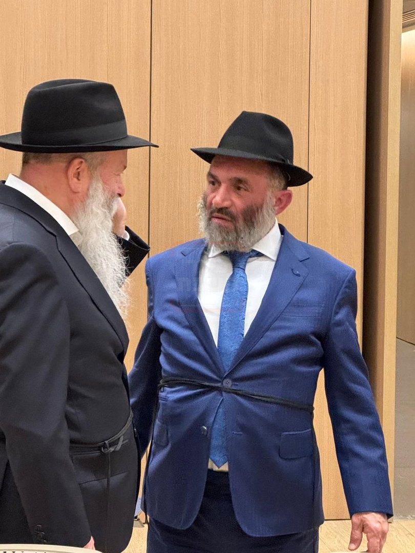 ראש המפלגה שמחפש אישה חרדית | 'זופניק בכיכר' עם כל התמונות, הנייעס והחשיפות של השבוע