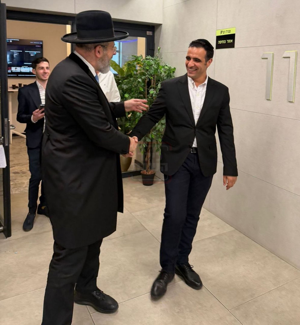 ראש המפלגה שמחפש אישה חרדית | 'זופניק בכיכר' עם כל התמונות, הנייעס והחשיפות של השבוע