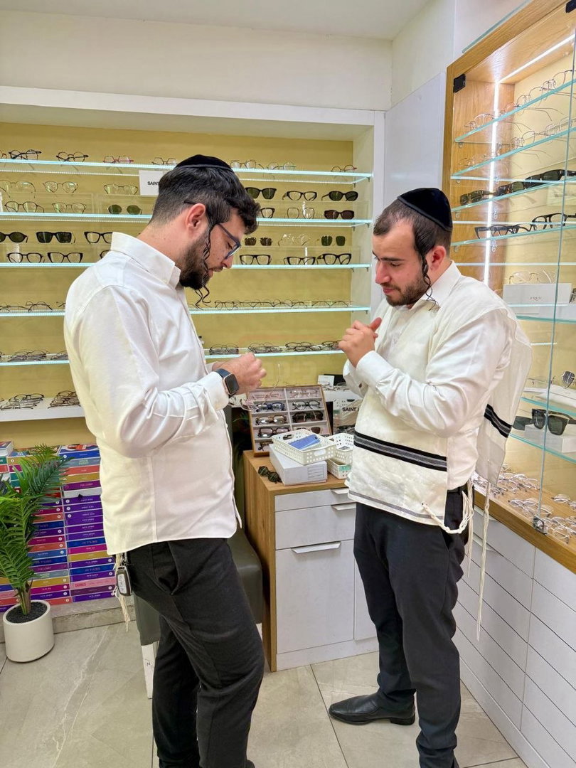 ראש המפלגה שמחפש אישה חרדית | 'זופניק בכיכר' עם כל התמונות, הנייעס והחשיפות של השבוע