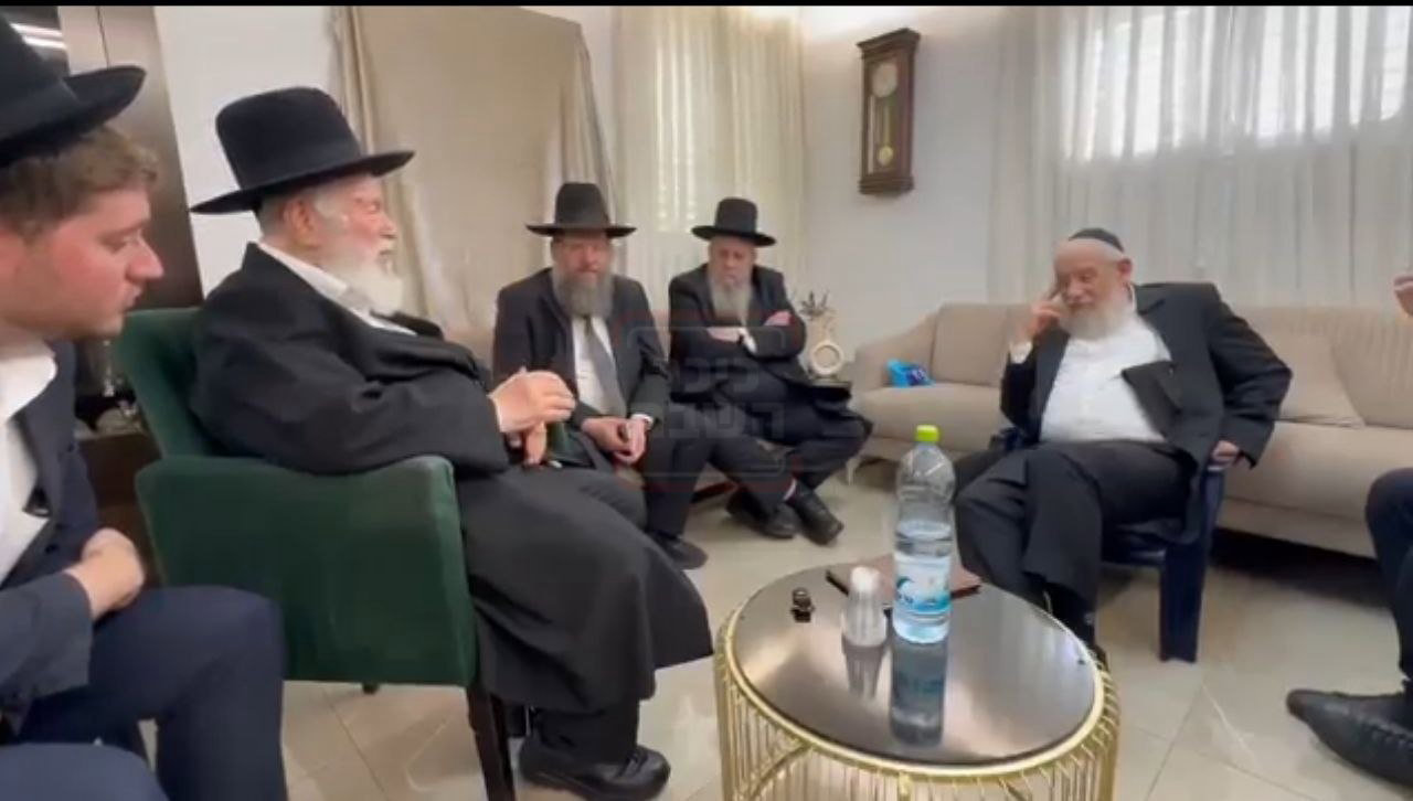 ה"ג'וב" החדש של גפני | 'זופניק בכיכר' עם כל התמונות, הנייעס והחשיפות של השבוע