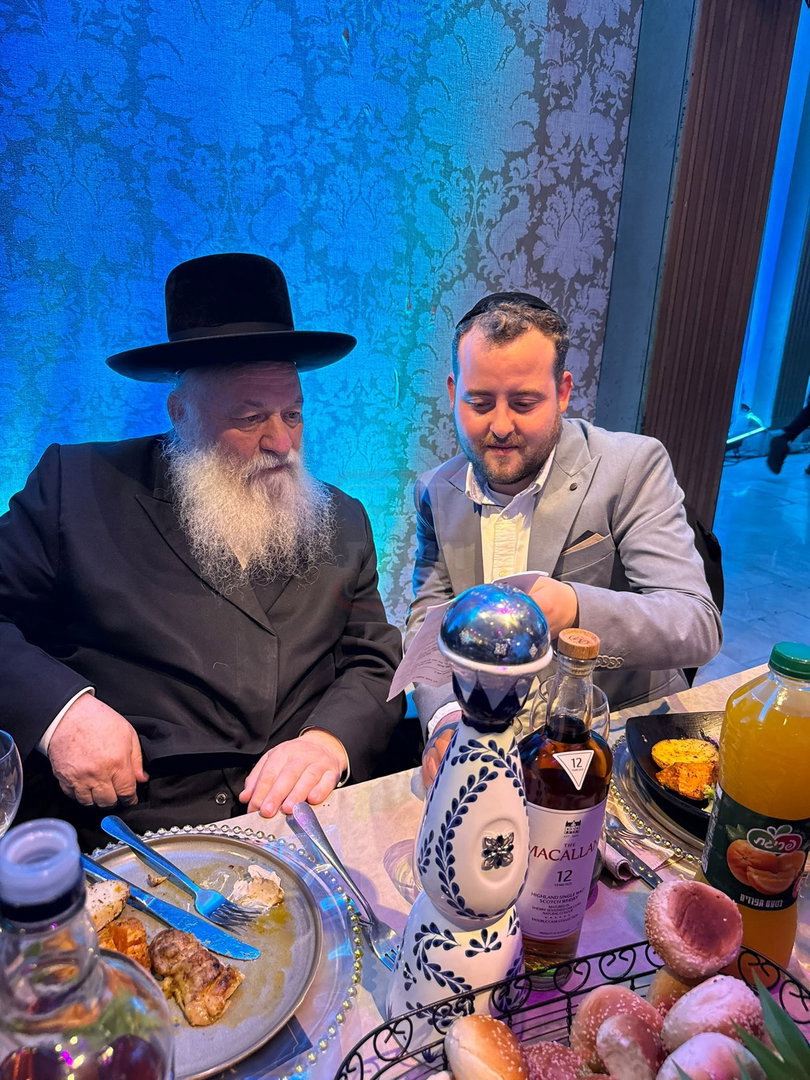 ה"ג'וב" החדש של גפני | 'זופניק בכיכר' עם כל התמונות, הנייעס והחשיפות של השבוע