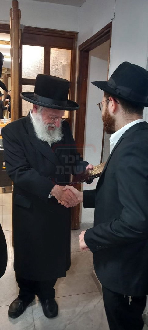 ה"ג'וב" החדש של גפני | 'זופניק בכיכר' עם כל התמונות, הנייעס והחשיפות של השבוע
