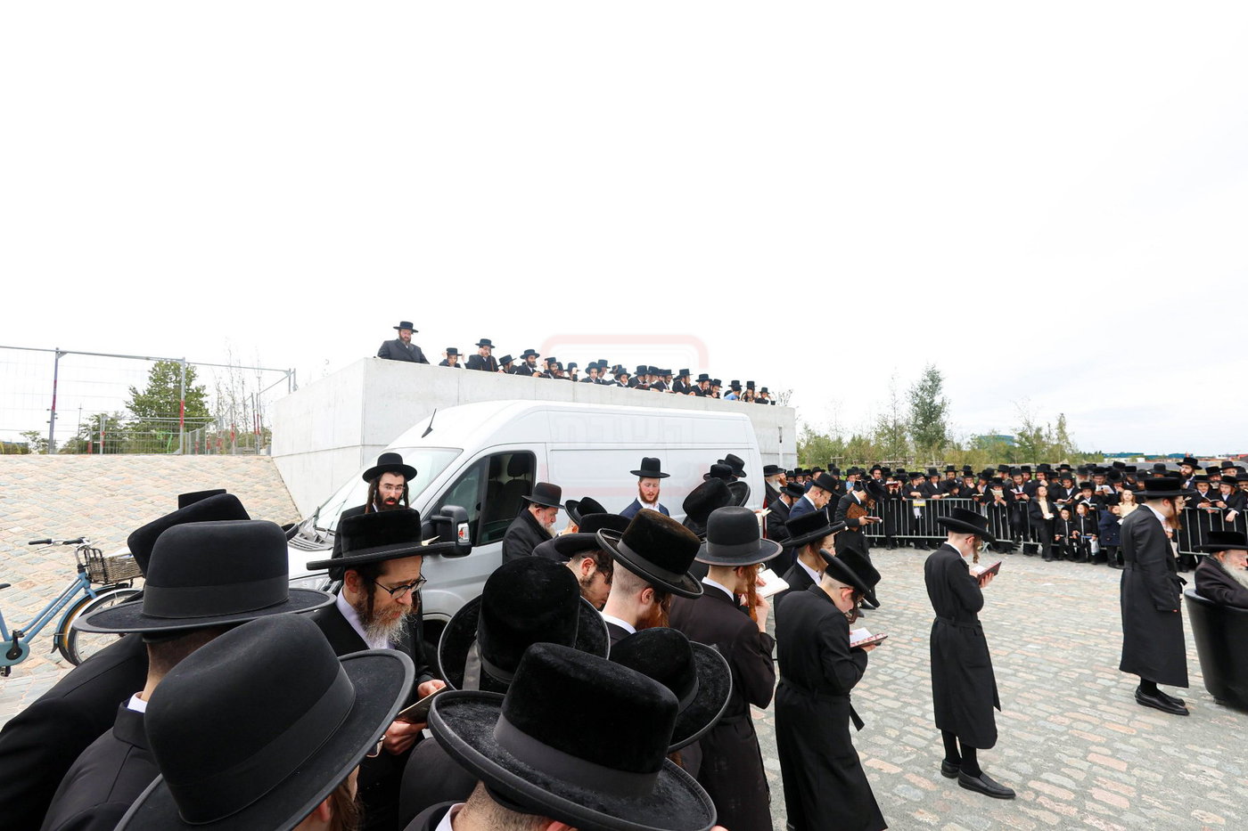 האדמו"ר מפשעווארסק בתשליך