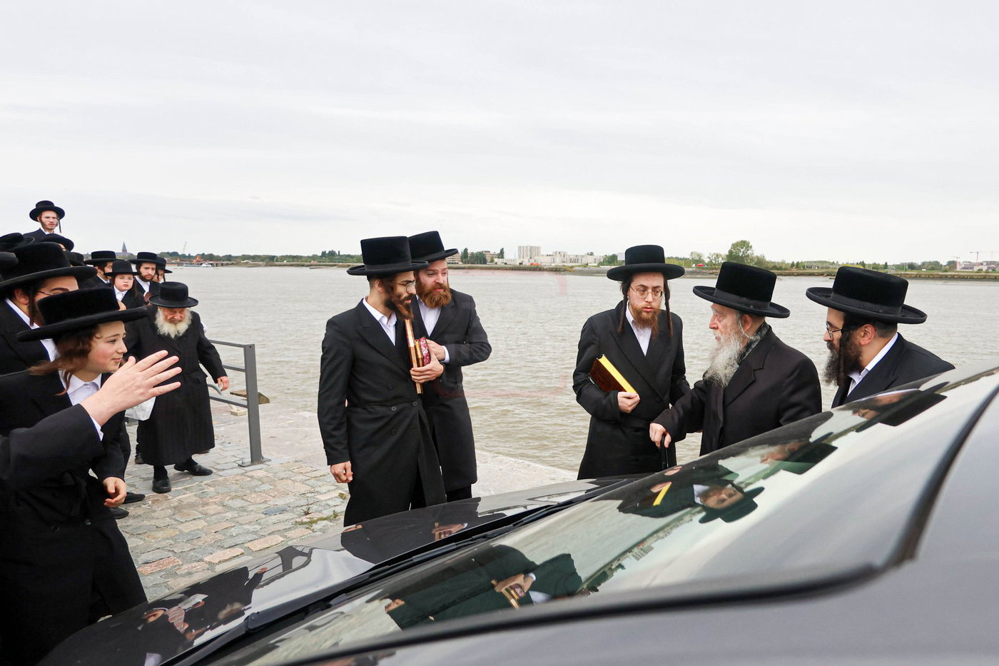 האדמו"ר מפשעווארסק בתשליך