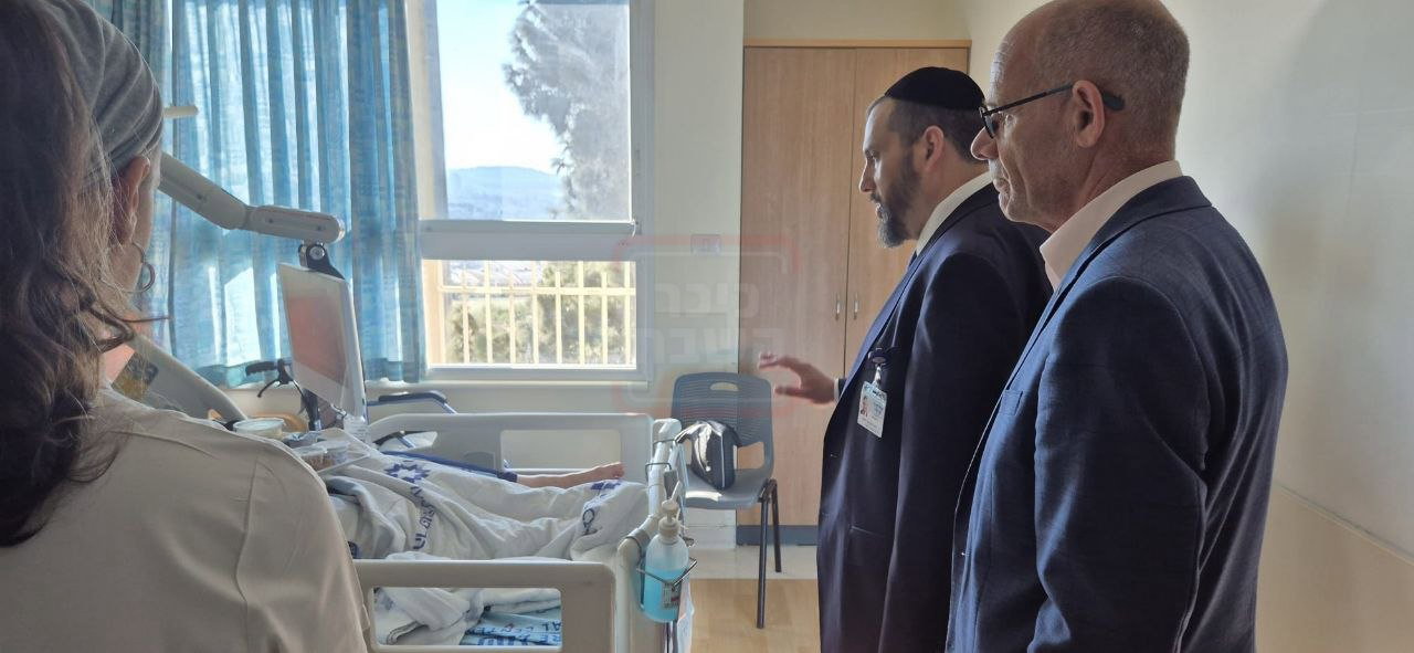 הבית נשרף, יועץ התקשורת ניצל | 'זופניק בכיכר' עם כל התמונות, הנייעס והחשיפות של השבוע
