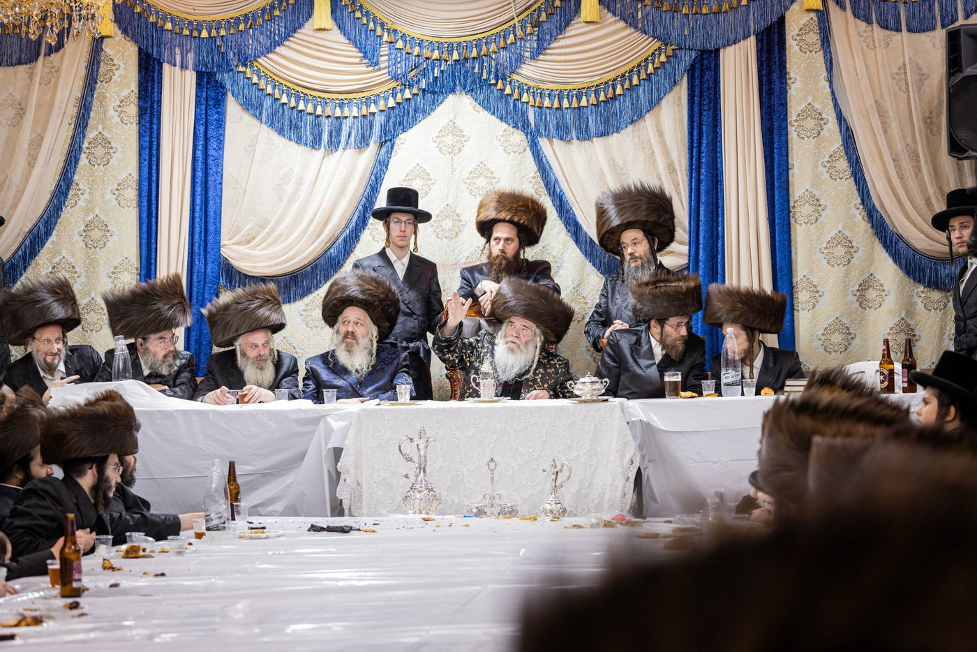 חג הסוכות בחצה"ק קרעטשניף י-ם