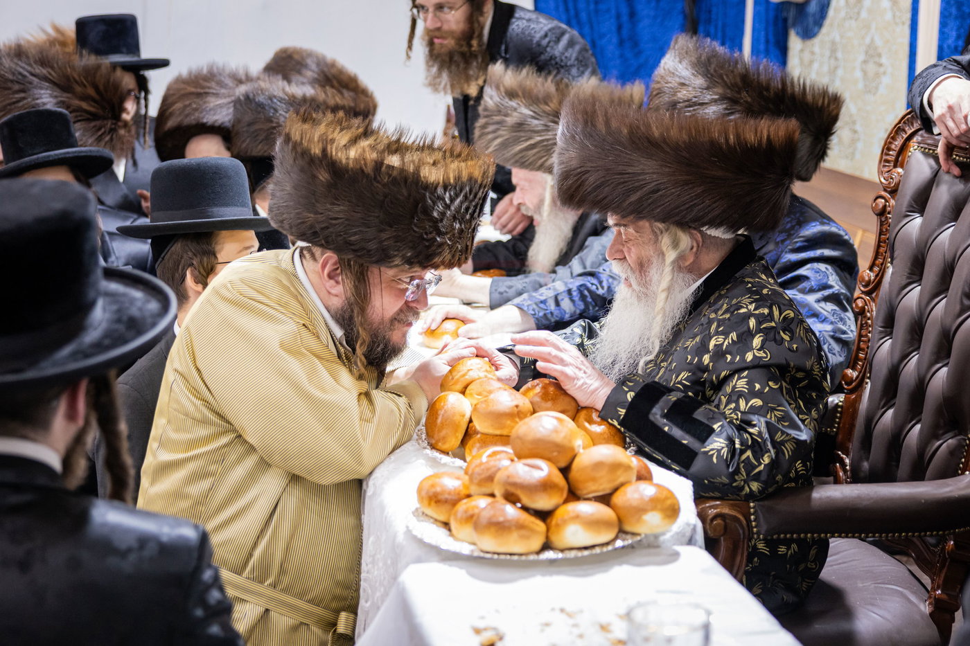 חג הסוכות בחצה"ק קרעטשניף י-ם