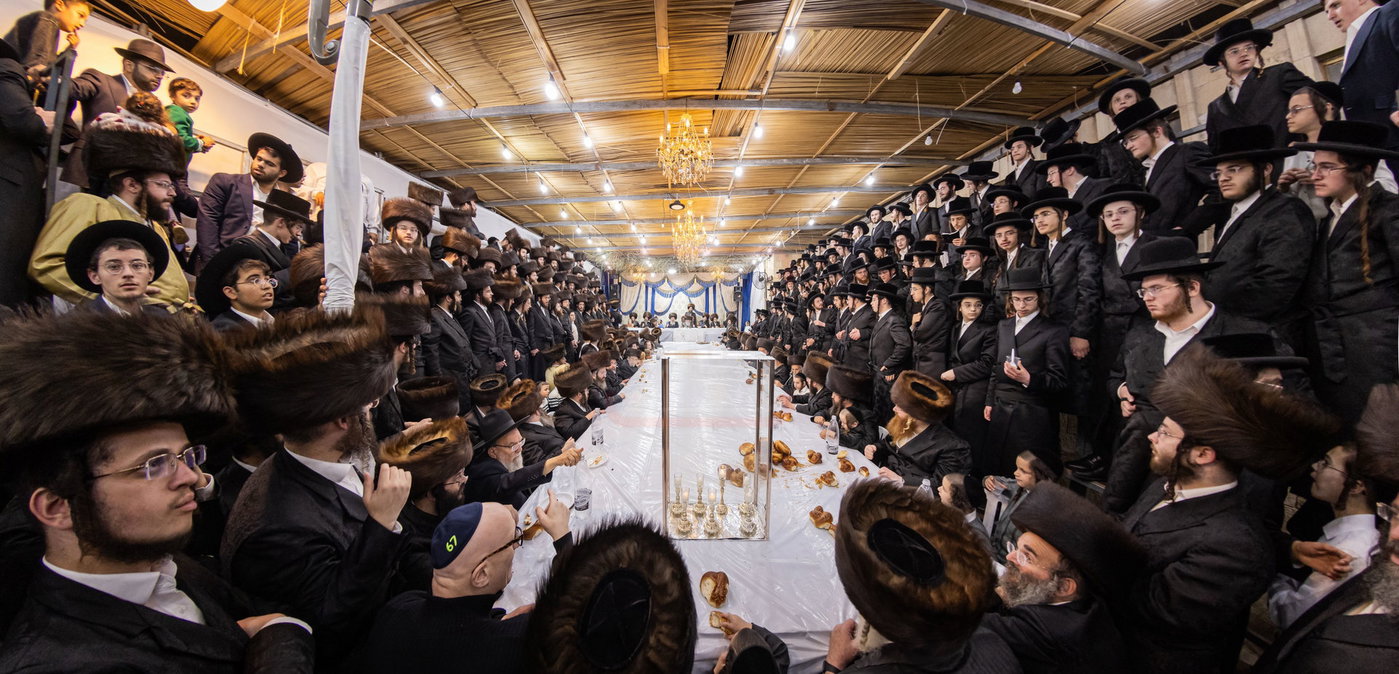 חג הסוכות בחצה"ק קרעטשניף י-ם