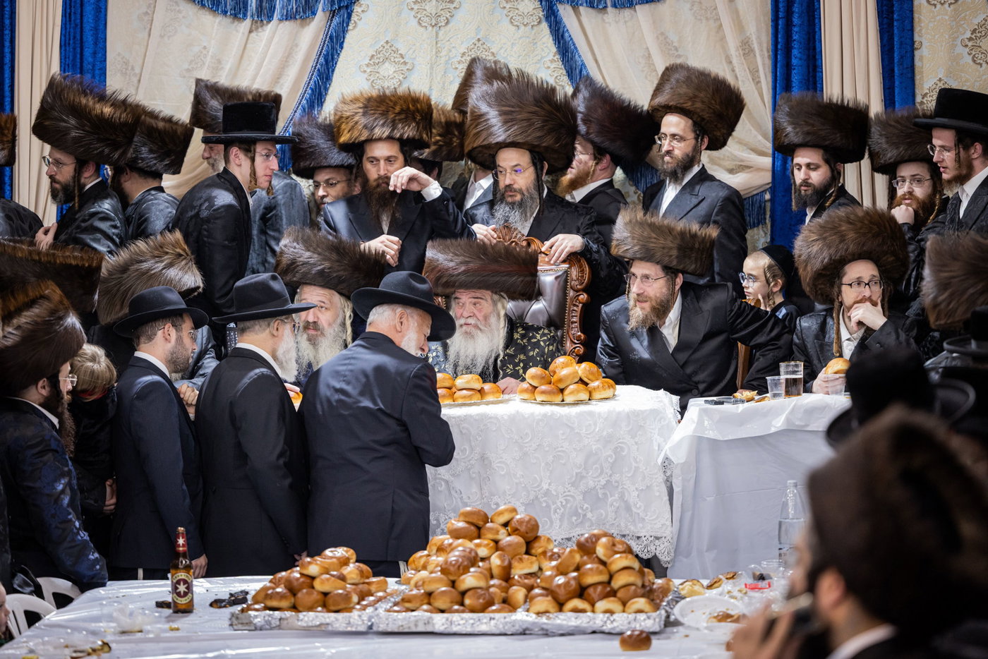 חג הסוכות בחצה"ק קרעטשניף י-ם