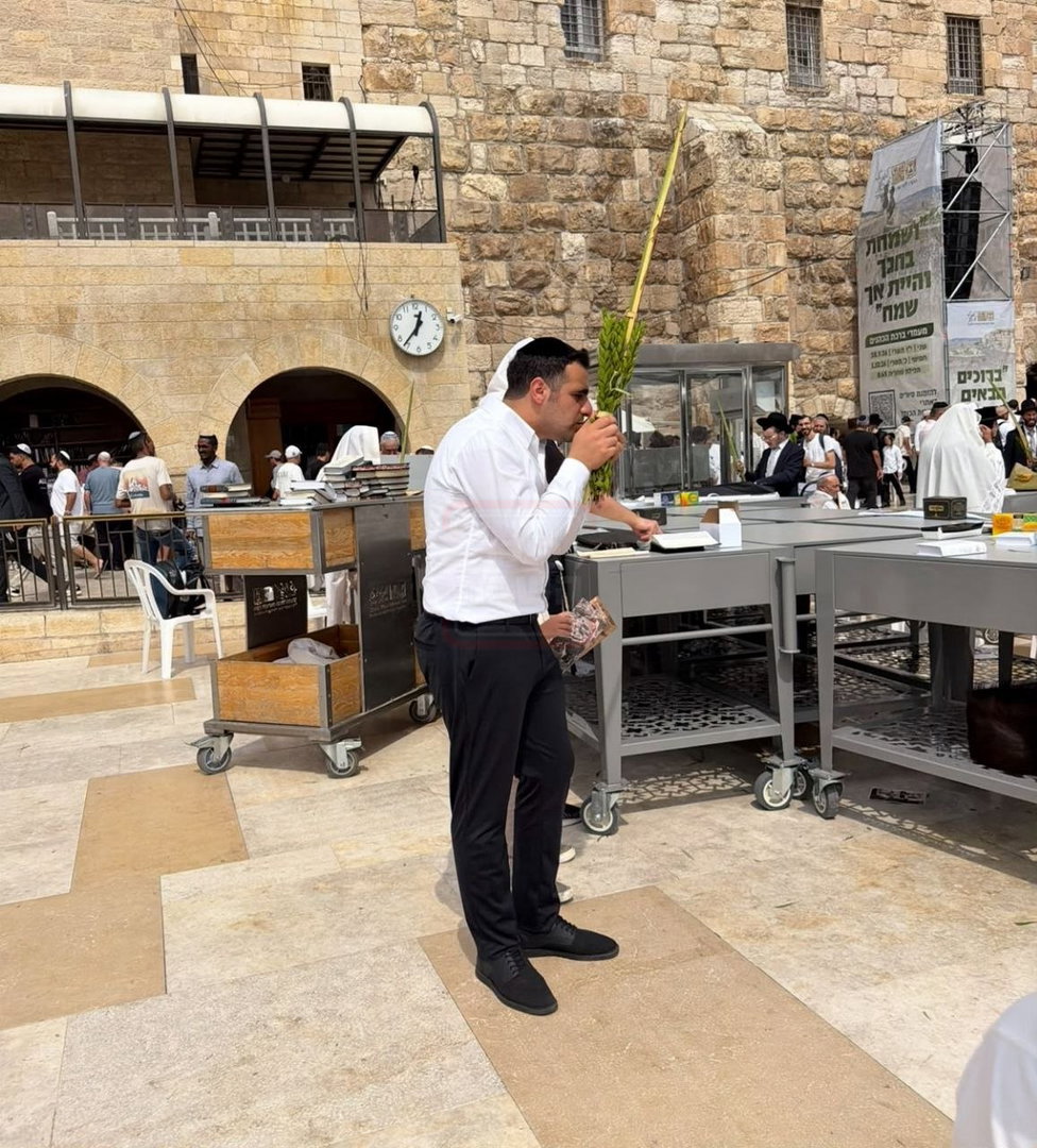 'זופניק בכיכר' עם כל התמונות, הנייעס והחשיפות של חג הסוכות