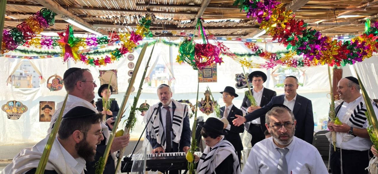 'זופניק בכיכר' עם כל התמונות, הנייעס והחשיפות של חג הסוכות
