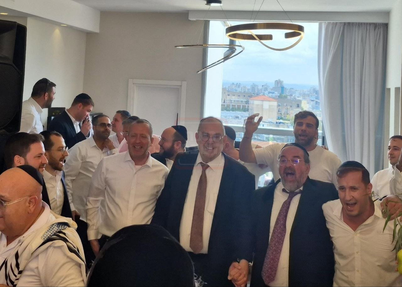 'זופניק בכיכר' עם כל התמונות, הנייעס והחשיפות של חג הסוכות