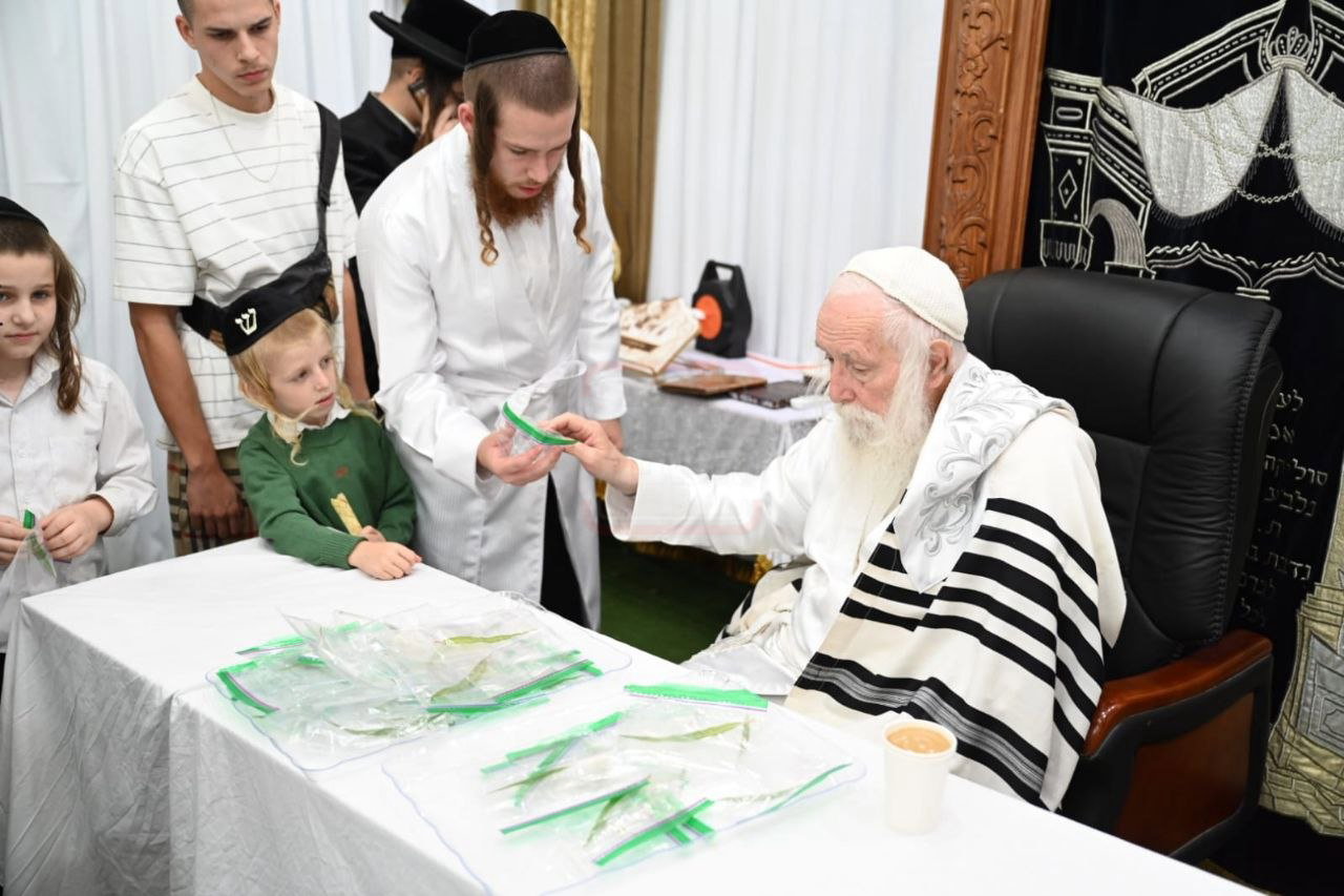 'זופניק בכיכר' עם כל התמונות, הנייעס והחשיפות של חג הסוכות