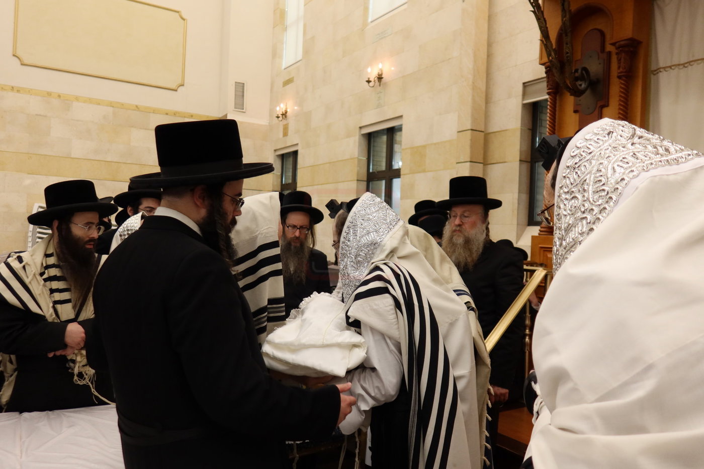 שמחת הברית לנכד האדמו''רים מסערדאהעלי, תולדות יהודה, שבט הלוי, גארליץ ונכד אבד''ק אמונת ישראל 