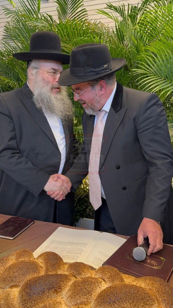 הפדיחה של בן האדמו"ר | 'זופניק בכיכר' עם כל התמונות, הנייעס והחשיפות של השבוע