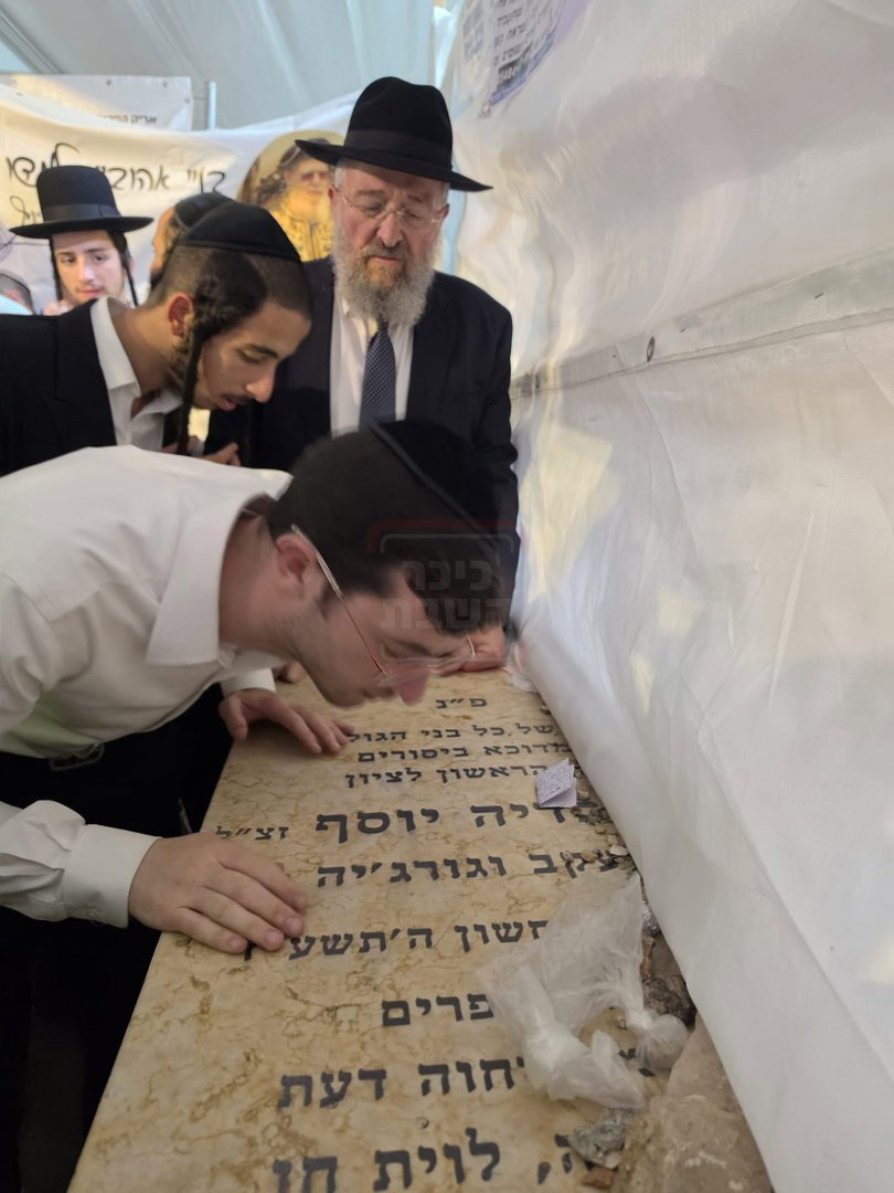הפדיחה של בן האדמו"ר | 'זופניק בכיכר' עם כל התמונות, הנייעס והחשיפות של השבוע