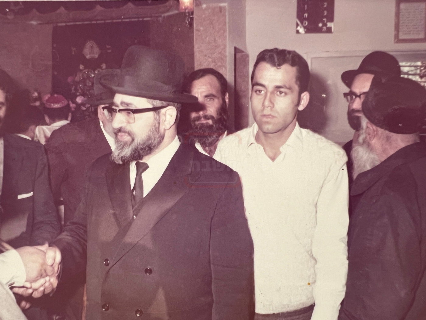 הפדיחה של בן האדמו"ר | 'זופניק בכיכר' עם כל התמונות, הנייעס והחשיפות של השבוע