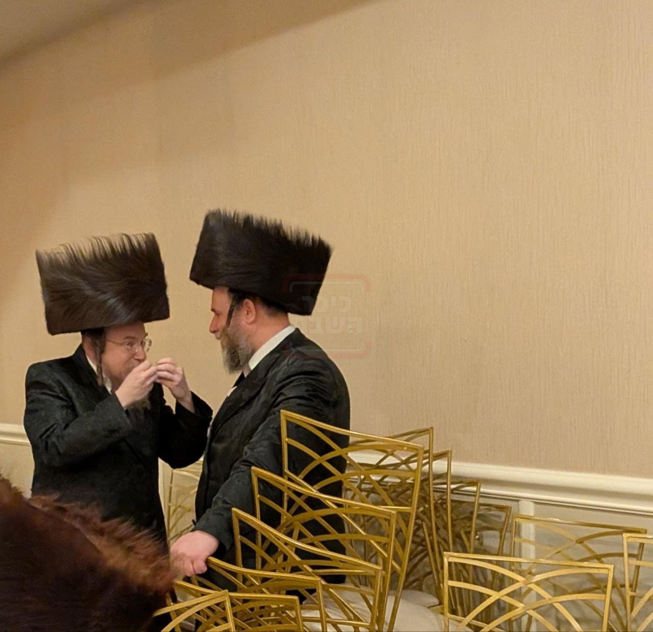 הפדיחה של בן האדמו"ר | 'זופניק בכיכר' עם כל התמונות, הנייעס והחשיפות של השבוע