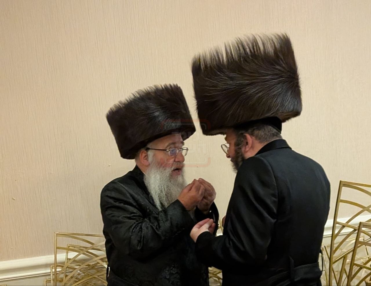 הפדיחה של בן האדמו"ר | 'זופניק בכיכר' עם כל התמונות, הנייעס והחשיפות של השבוע