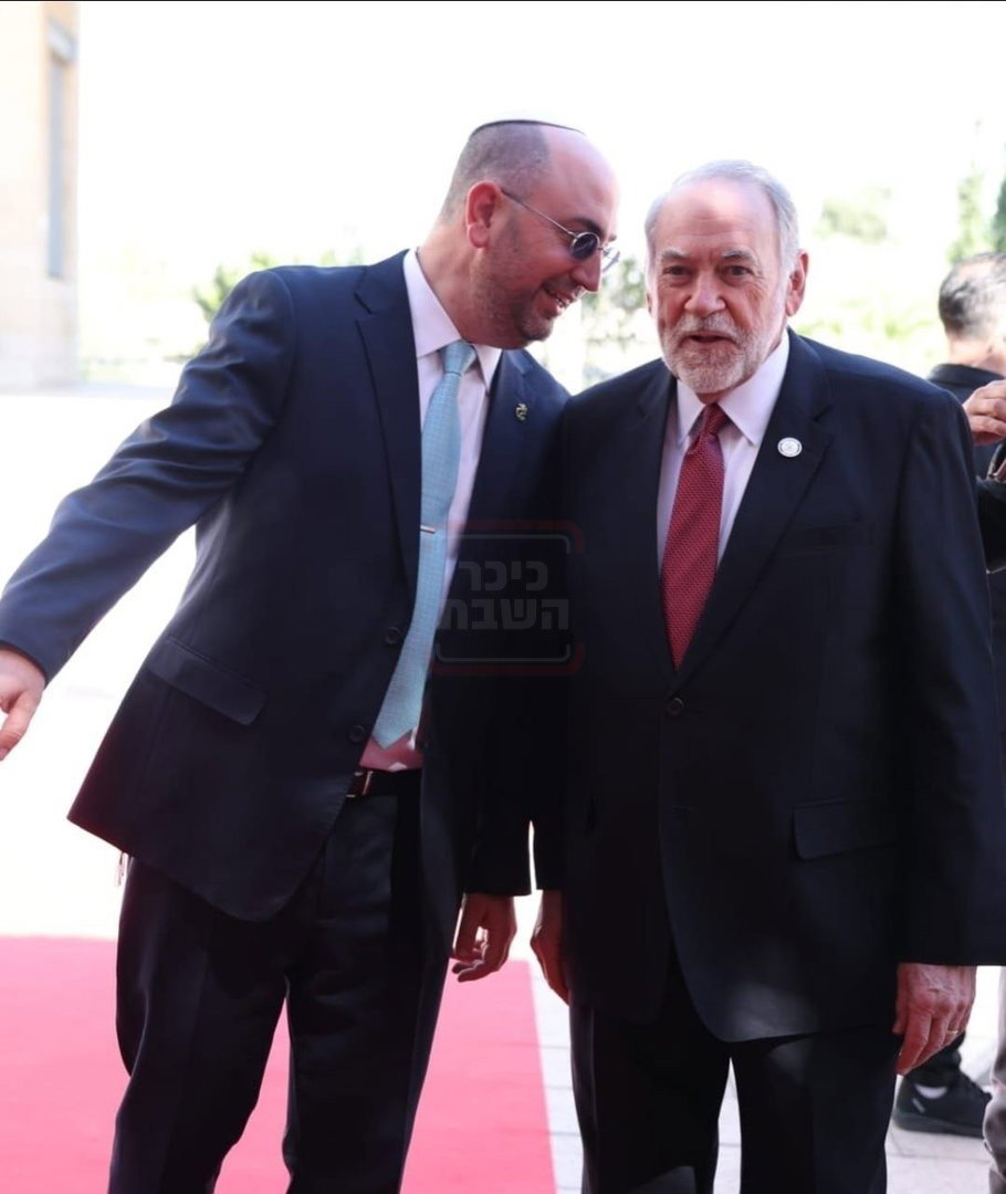 הפדיחה של בן האדמו"ר | 'זופניק בכיכר' עם כל התמונות, הנייעס והחשיפות של השבוע