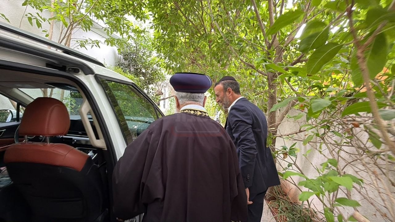 הפדיחה של בן האדמו"ר | 'זופניק בכיכר' עם כל התמונות, הנייעס והחשיפות של השבוע