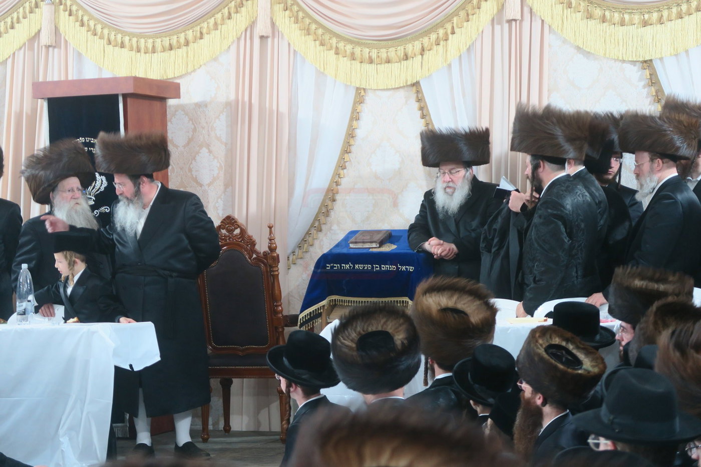האדמו"ר מנדבורנה בשבת התאחדות במירון