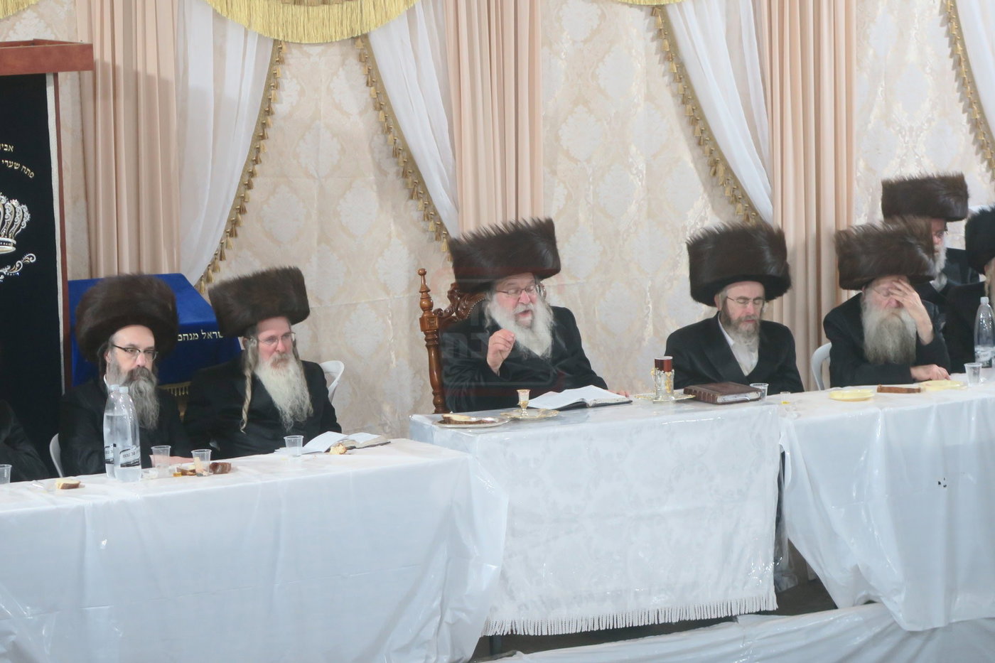 האדמו"ר מנדבורנה בשבת התאחדות במירון