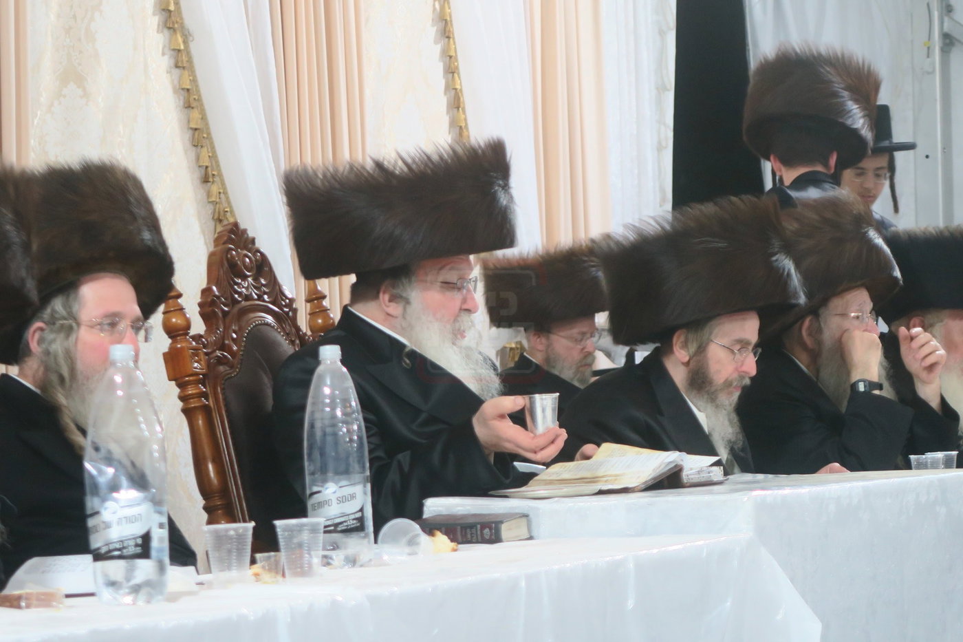 האדמו"ר מנדבורנה בשבת התאחדות במירון