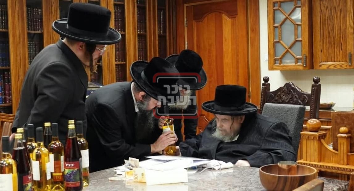 חתימת הפרידה של גפני מהכנסת | 'זופניק בכיכר' עם כל התמונות, הנייעס והחשיפות של השבוע