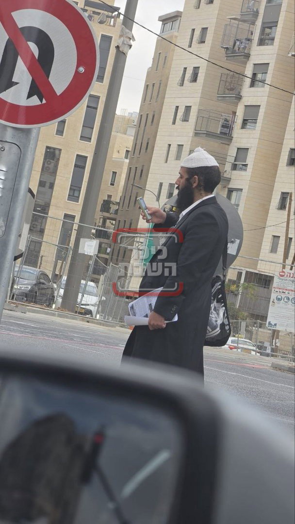 חתימת הפרידה של גפני מהכנסת | 'זופניק בכיכר' עם כל התמונות, הנייעס והחשיפות של השבוע